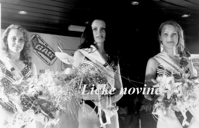 Završnica izbora županijske miss u KArlobagu u lipnju 1995/Snimio Marko Čuljat/Večernji list                                                                                                                                                              